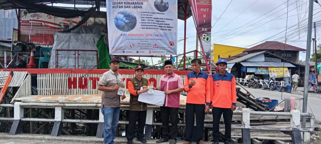 Badan Penanggulangan Bencana Daerah Kab Sambas melakukan kampanye bagi masyarakat Kecamatan Tangaran.