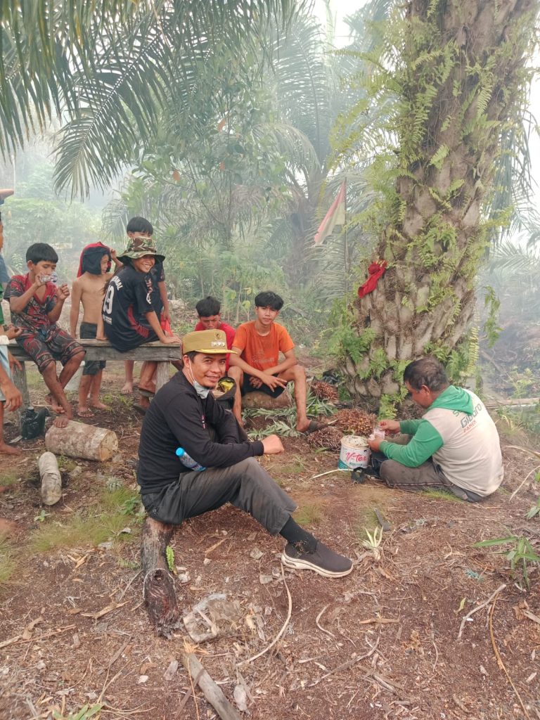 Sejumlah lahan di Kecamatan Tangaran masih terdampak kebakaran hutan dan lahan pada Rabu (2/9)